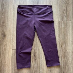 Purple capri leggings